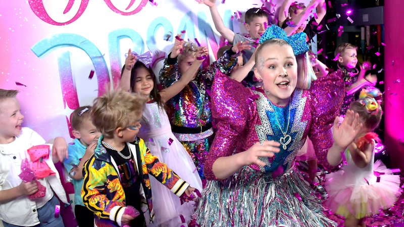 Illustration for article titled This Is Jojo Siwa's Final Form